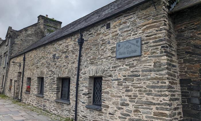 Owain Glwyndwr Parliment - Machynlleth